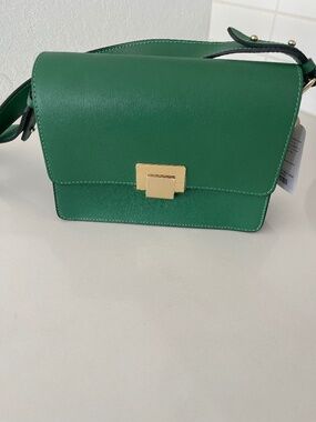 Camelia Roma Leather Bag